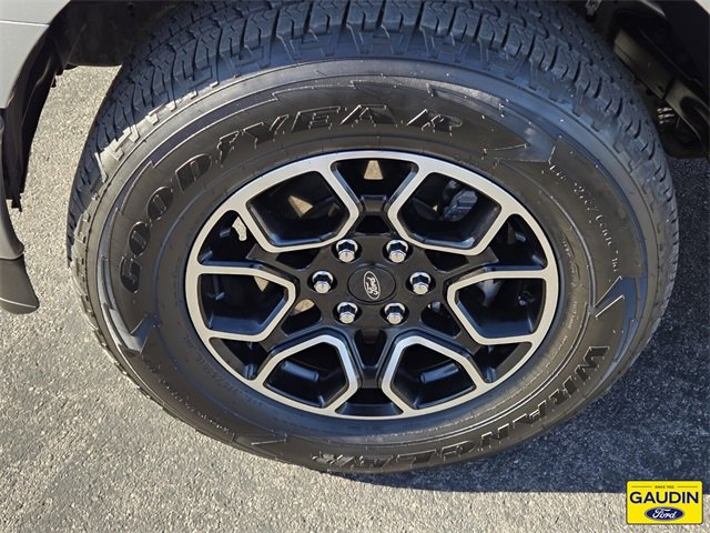 Certified 2022 Ford F150 XLT w/ Equipment Group 302A High image 10