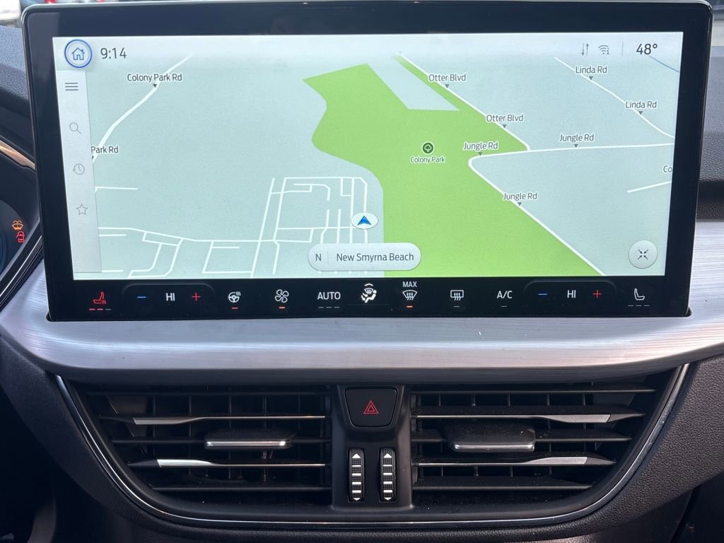 Certified 2025 Ford Escape Platinum image 24