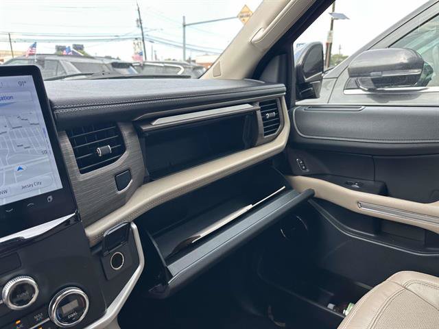 Certified 2023 Ford Expedition Limited RWD image 15