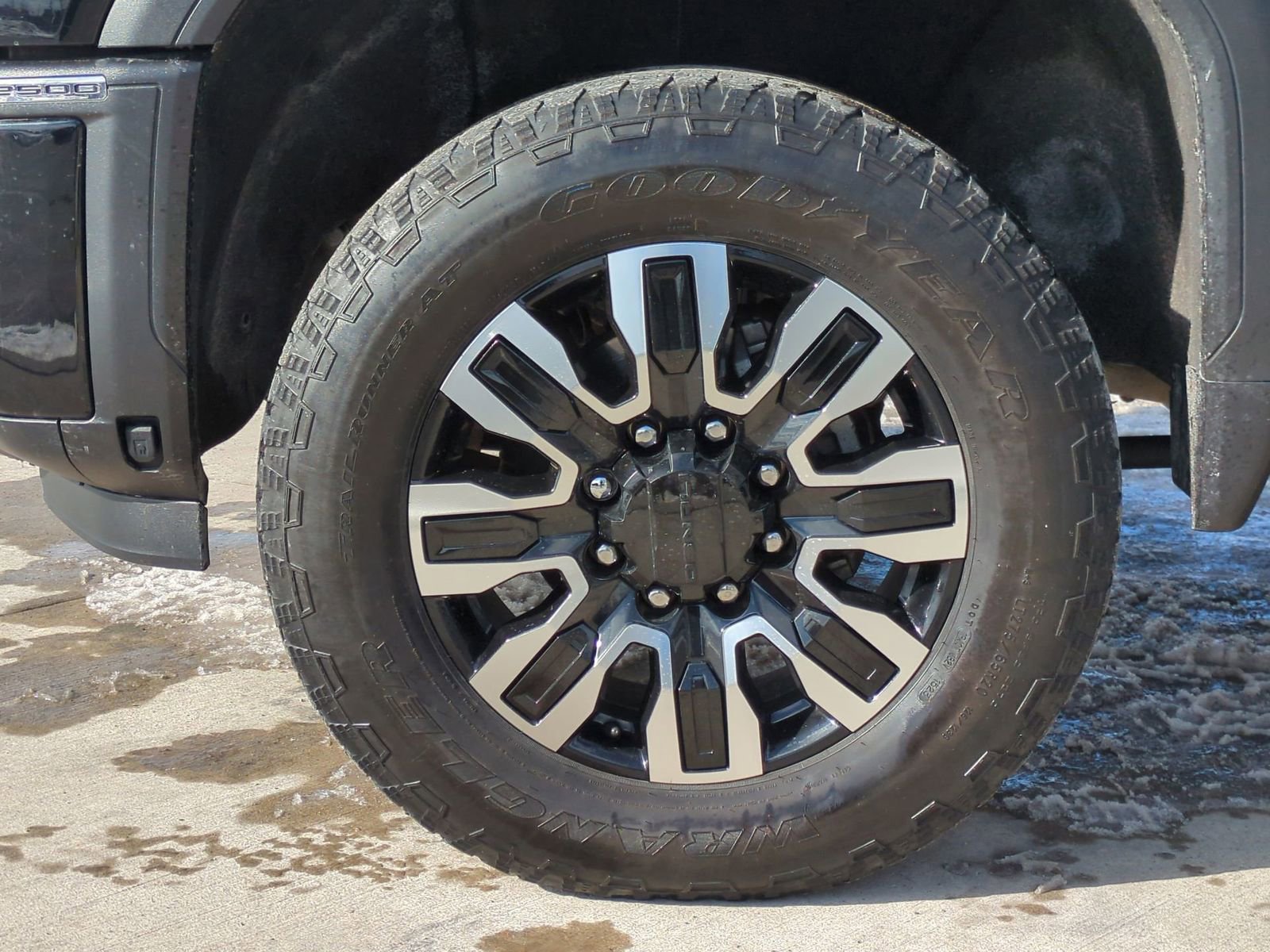 Used 2024 GMC Sierra 2500 Denali Ultimate w/ Max Trailering Package image 17