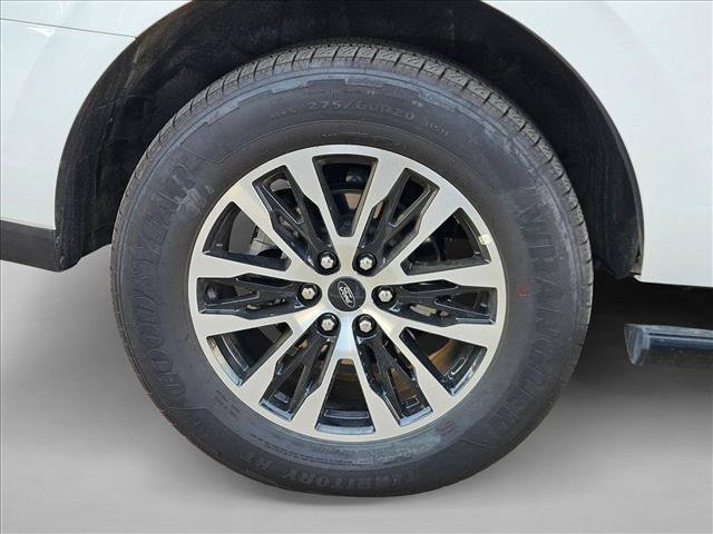 Certified 2025 Ford Expedition Platinum AWD/4WD image 18