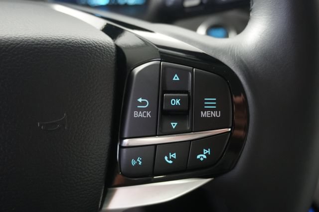 Certified 2025 Ford Explorer Platinum w/ Ultimate Package AWD/4WD image 15