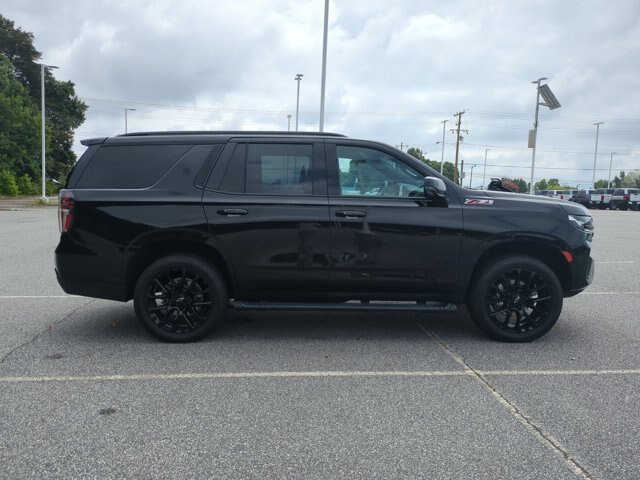 Used 2023 Chevrolet Tahoe Z71 w/ Luxury Package AWD/4WD image 3