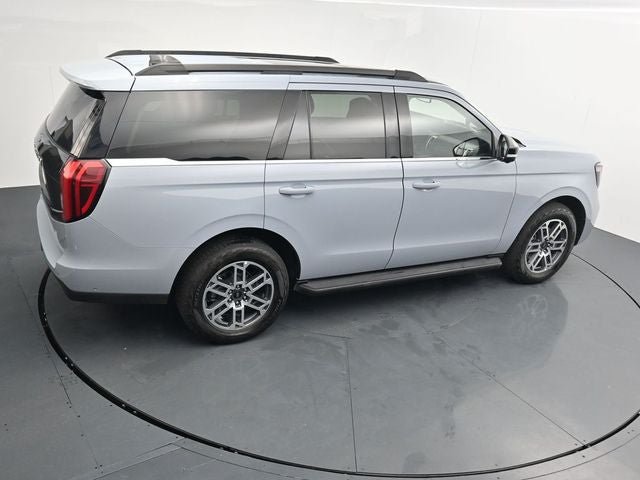 Certified 2025 Ford Expedition Active AWD/4WD image 29