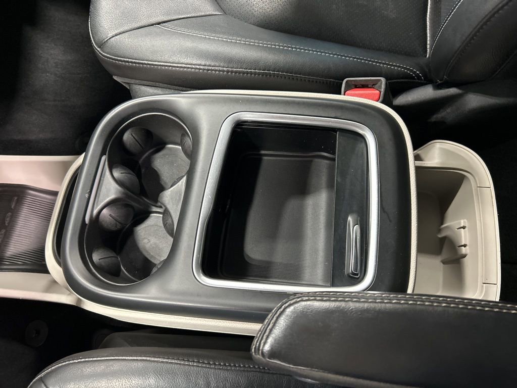 Used 2022 Chrysler Pacifica Touring-L image 21