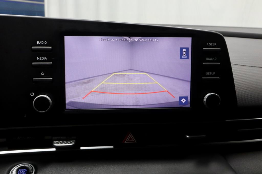 Used 2023 Hyundai Elantra SEL FWD image 2