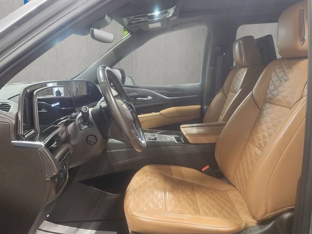 Used 2021 Cadillac Escalade ESV Sport w/ Driver Assist Tech Package AWD/4WD image 11