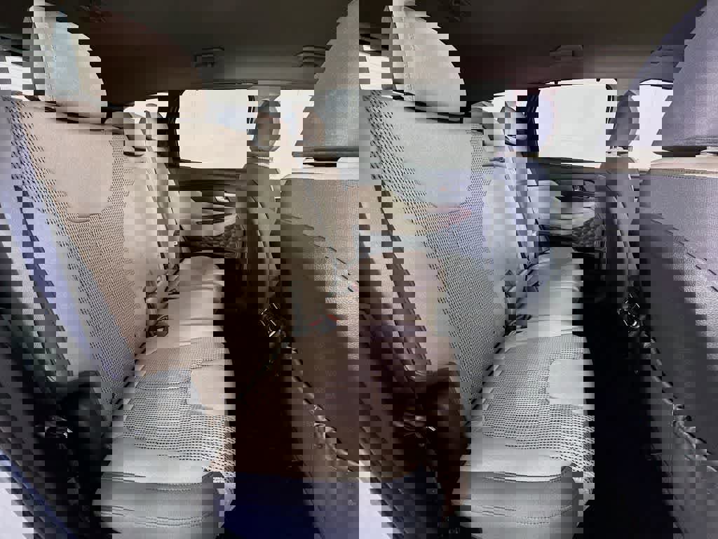 Used 2021 Hyundai Santa Fe SEL w/ Convenience Package image 31