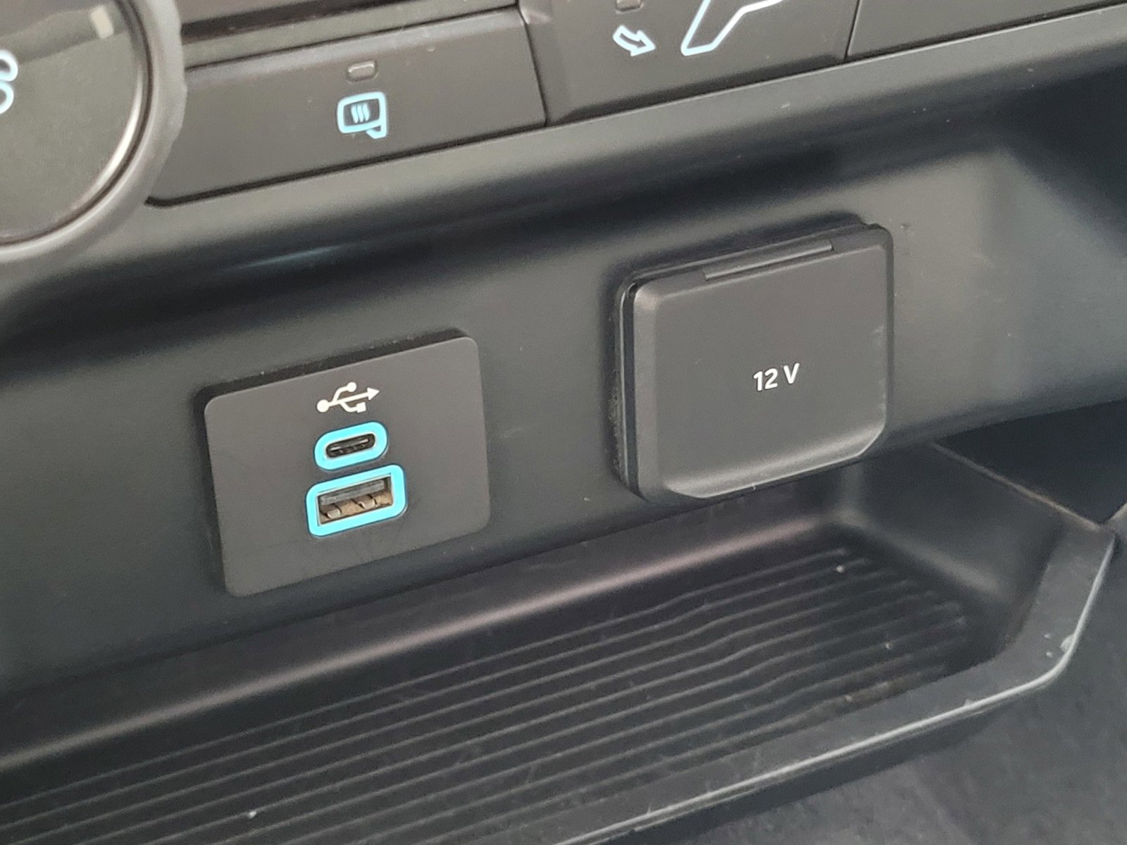 Certified 2024 Ford F250 XLT w/ FX4 Off-Road Package image 26