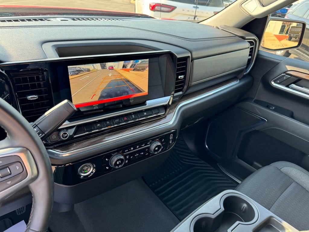 Used 2023 Chevrolet Silverado 1500 LT AWD/4WD image 29