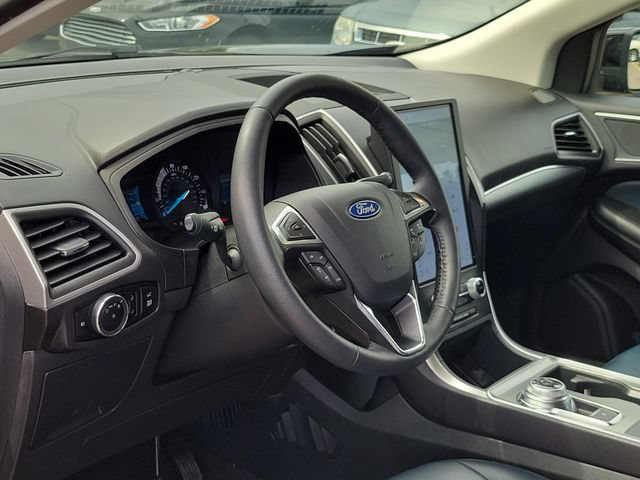 Certified 2024 Ford Edge SEL w/ Sport Appearance Package AWD/4WD image 5