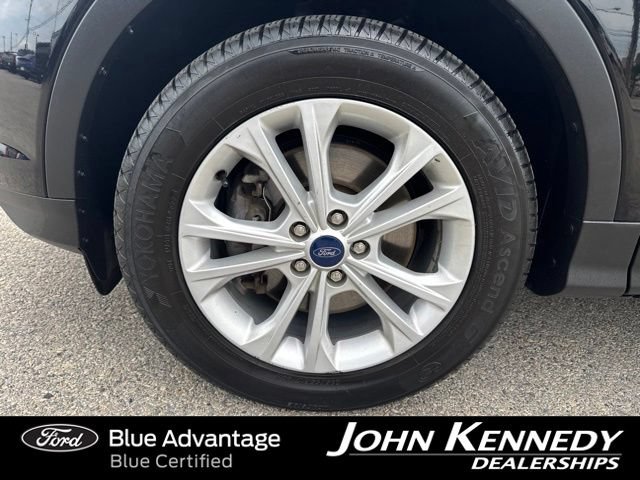 Certified 2018 Ford Escape SE w/ SE Sync 3 Package AWD/4WD image 2