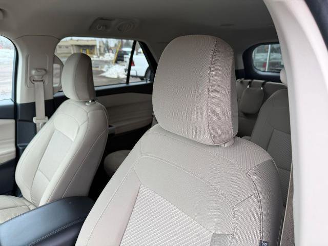 Certified 2024 Ford Explorer XLT w/ Class IV Trailer Tow Package image 25