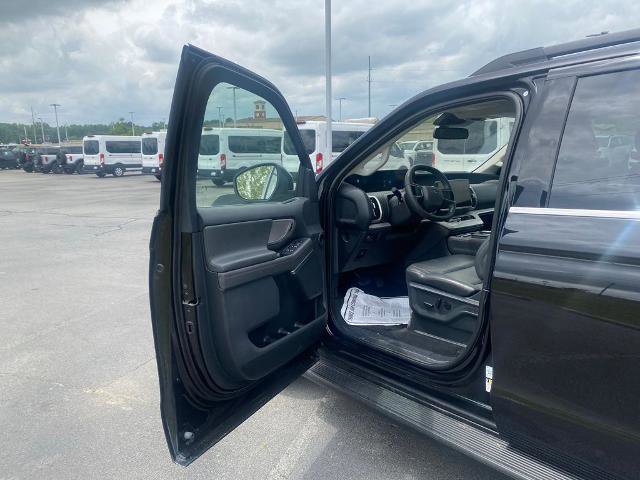 Certified 2025 Ford Expedition Active image 10