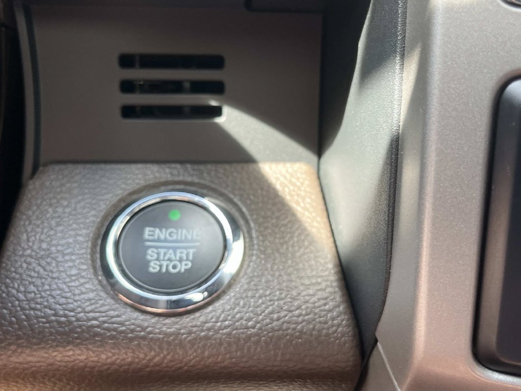 Certified 2022 Ford F350 King Ranch w/ King Ranch Ultimate Package AWD/4WD image 44