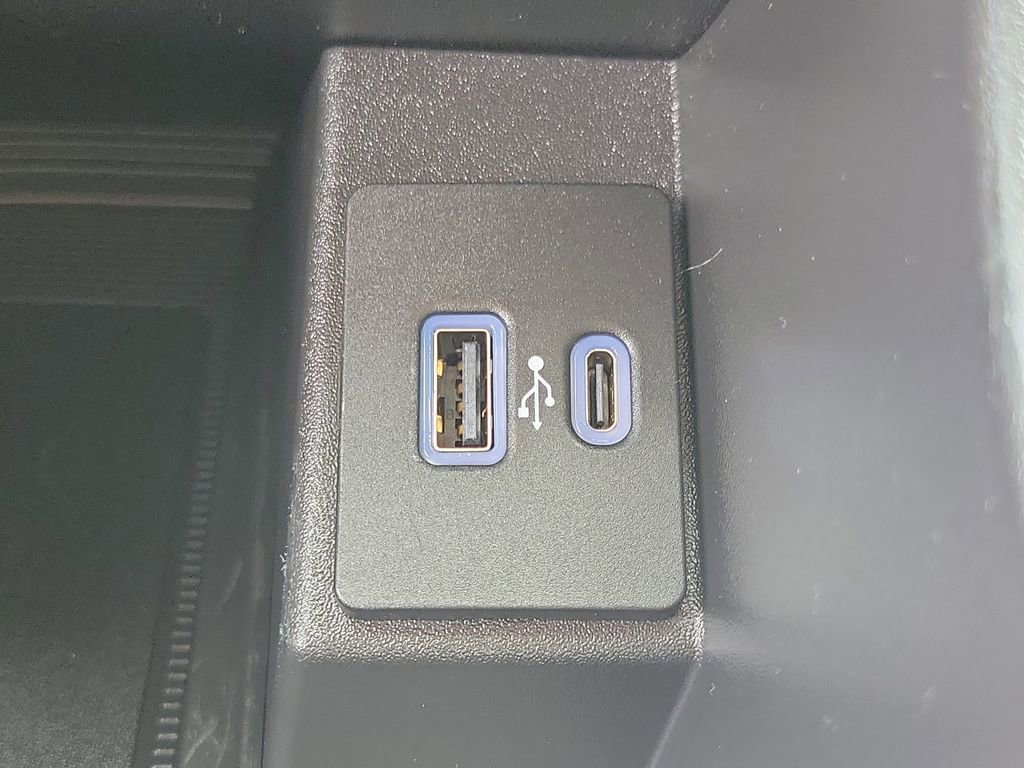 Certified 2023 Ford Edge SEL AWD/4WD image 31