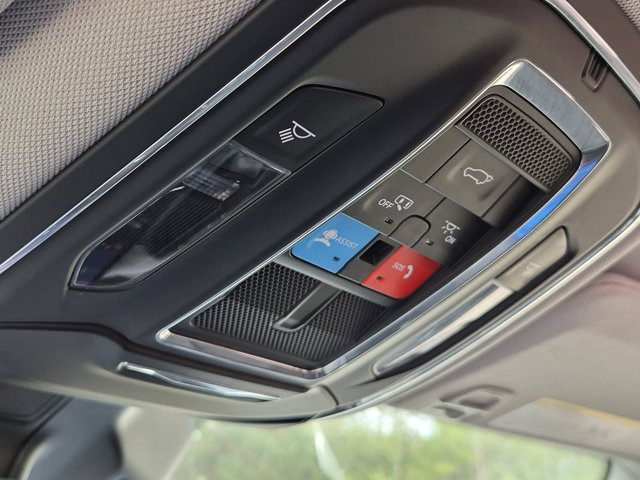 Used 2023 Jeep Grand Cherokee L Limited w/ Luxury Tech Group II AWD/4WD image 11
