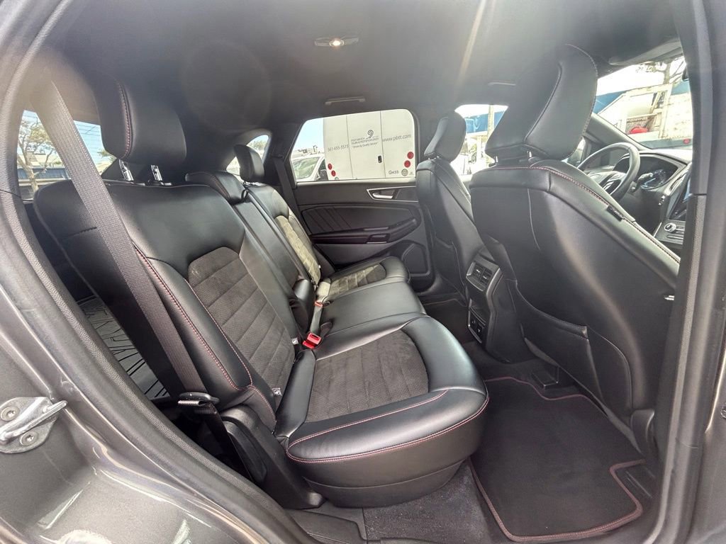 Certified 2023 Ford Edge ST-Line w/ Cargo Accessory Package image 30