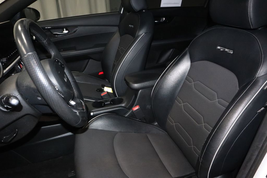 Used 2023 Kia Forte GT-Line image 26