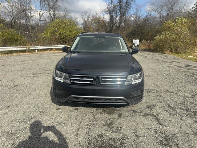 Used 2018 Volkswagen Tiguan S image 3