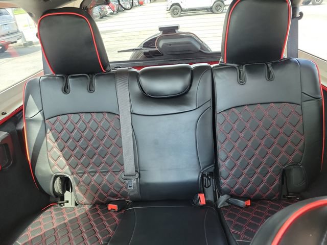 Used 2022 Jeep Wrangler Unlimited Sahara AWD/4WD image 18