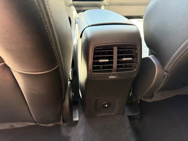 Certified 2023 Ford Escape Platinum w/ Premium Technology Package AWD/4WD image 18