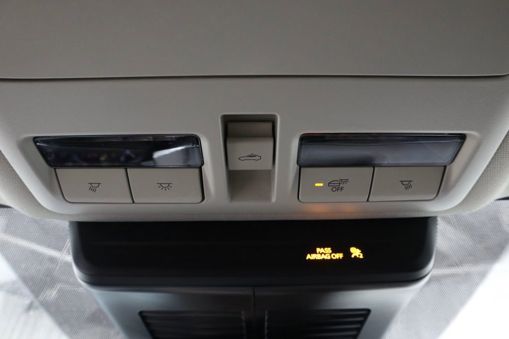 Used 2025 MAZDA CX-50 AWD 2.5 S w/ Premium Package image 35