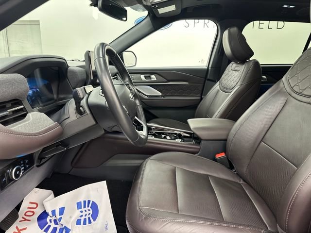 Certified 2025 Ford Explorer Platinum w/ LUX Leather Package image 23