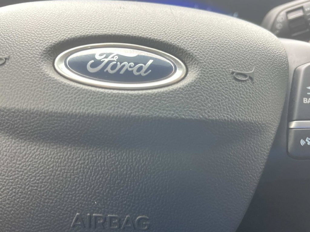 Certified 2020 Ford Escape Titanium AWD/4WD image 36