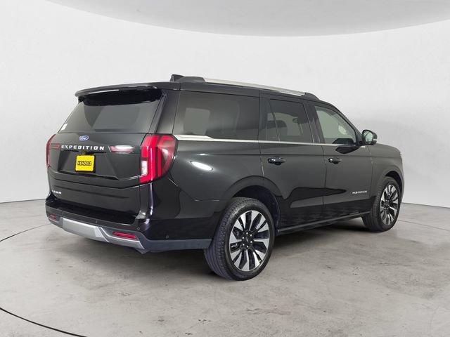 Certified 2025 Ford Expedition Platinum w/ Driver's Package AWD/4WD image 5