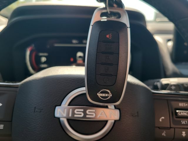 Used 2025 Nissan Rogue SL w/ Tech Package AWD/4WD image 33