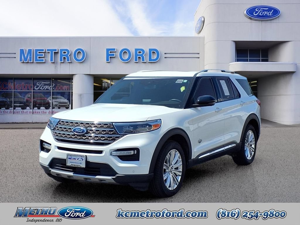 Certified 2023 Ford Explorer King Ranch w/ Technology Package AWD/4WD image 7