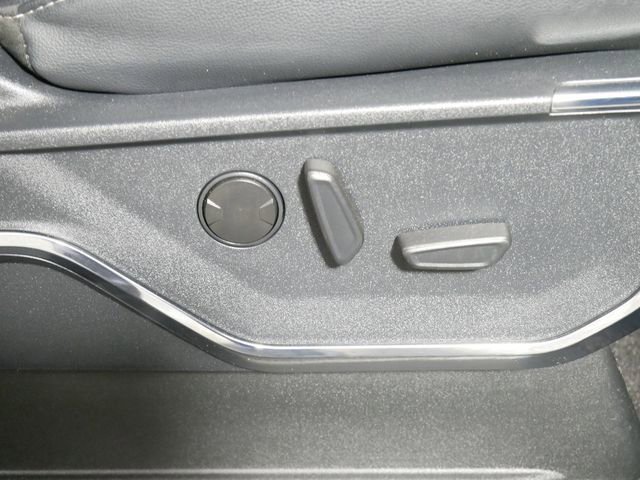 Certified 2022 Ford F150 Lariat AWD/4WD image 10