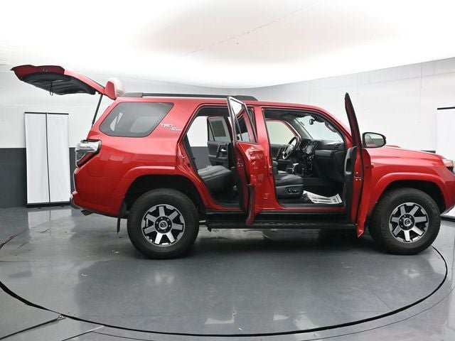 Used 2024 Toyota 4Runner TRD Off-Road Premium AWD/4WD image 37