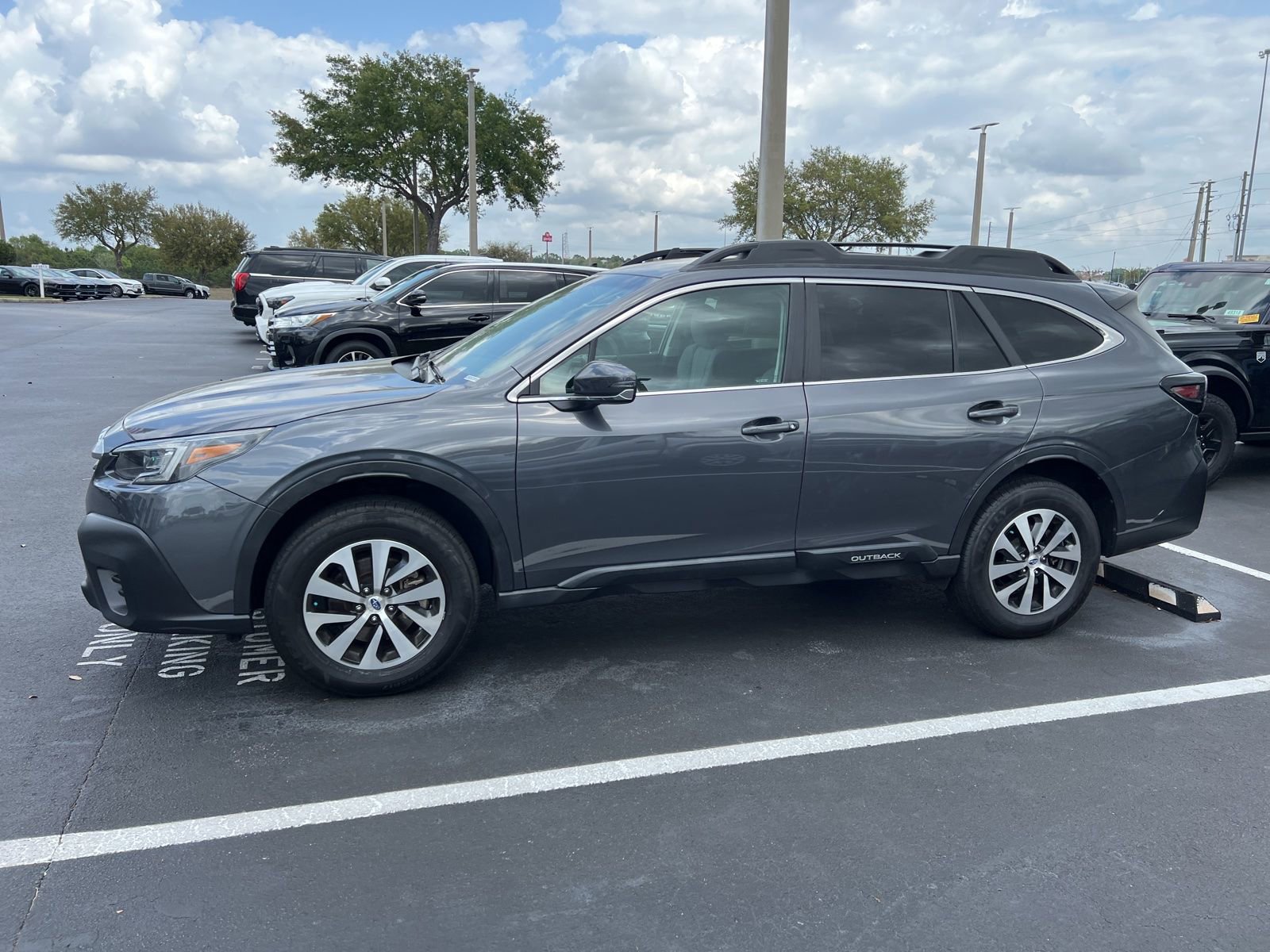 Used 2021 Subaru Outback Premium image 47