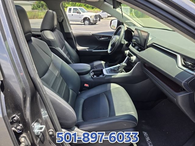 Used 2020 Toyota RAV4 Limited AWD/4WD image 19