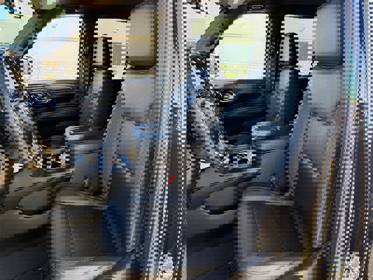 Used 2023 Chevrolet Tahoe LT w/ Luxury Package image 24