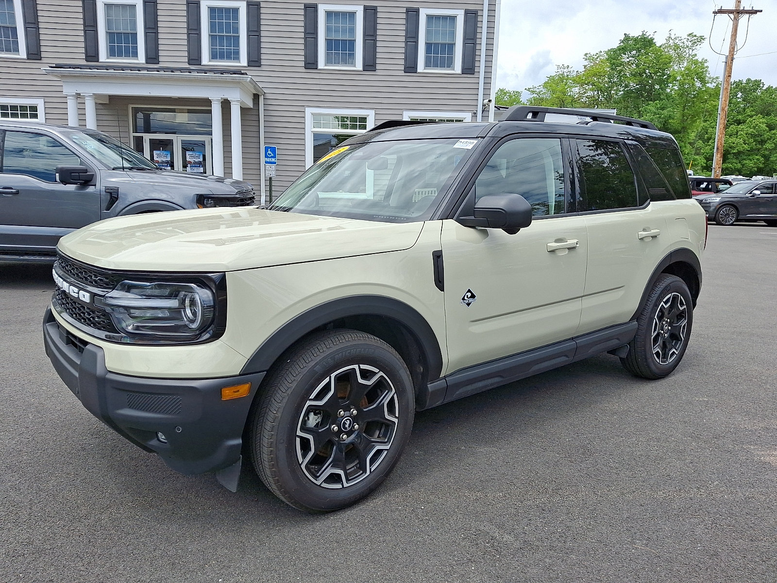 Certified 2025 Ford Bronco Sport Outer Banks w/ Outer Banks Tech Package+