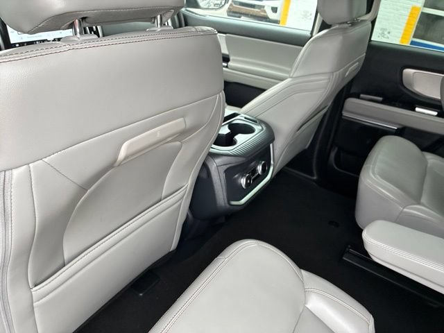 Certified 2025 Ford Expedition Active AWD/4WD image 56