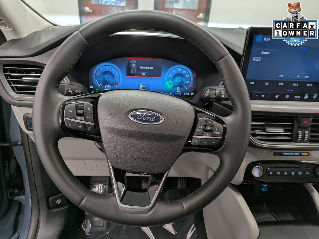 Certified 2023 Ford Escape Platinum w/ Premium Technology Package AWD/4WD image 22