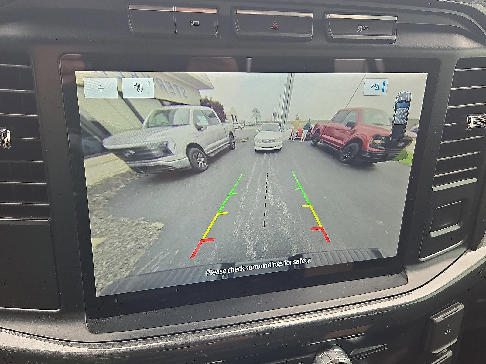 Certified 2022 Ford F150 XLT w/ Equipment Group 302A High image 21