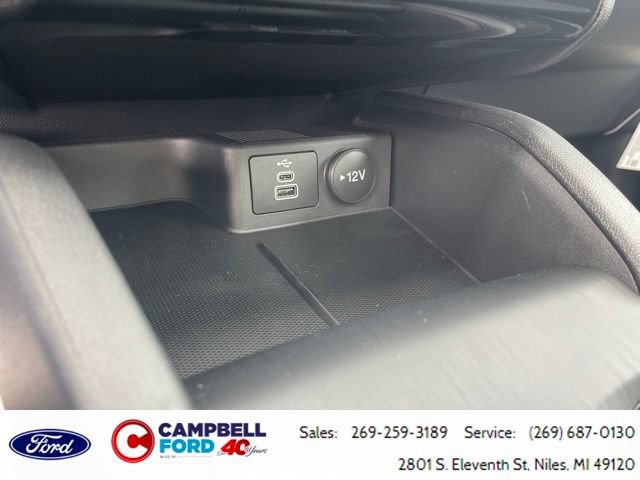 Certified 2025 Ford Escape SE FWD image 33