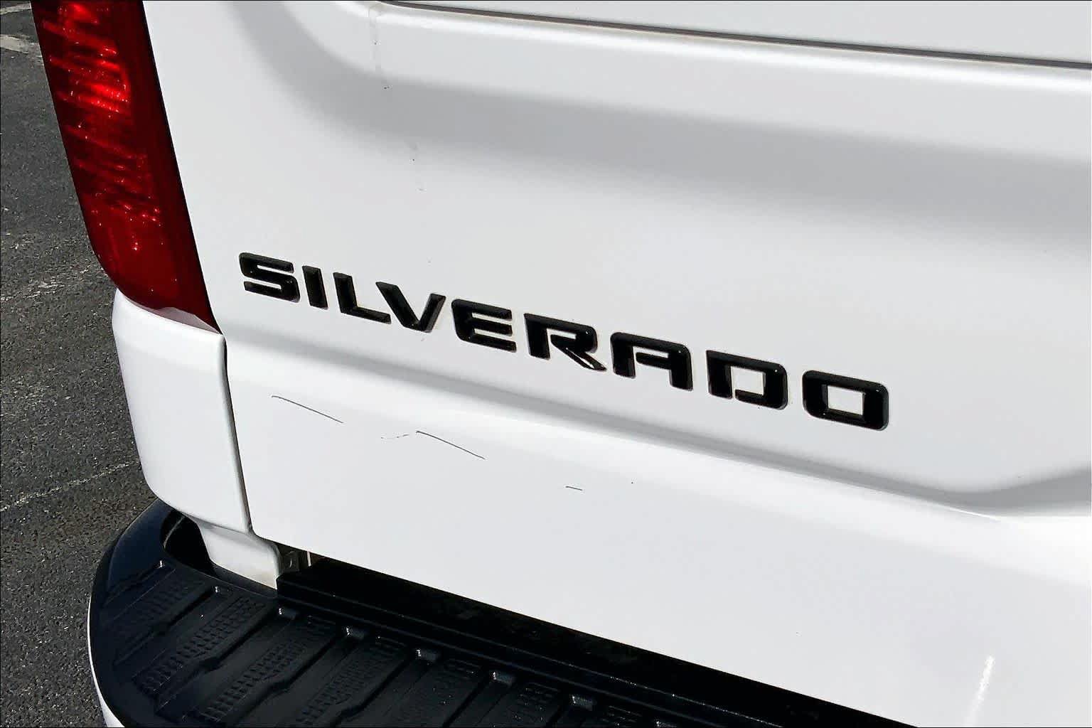 Used 2022 Chevrolet Silverado 1500 Custom w/ LPO, Dark Essentials Package RWD image 10