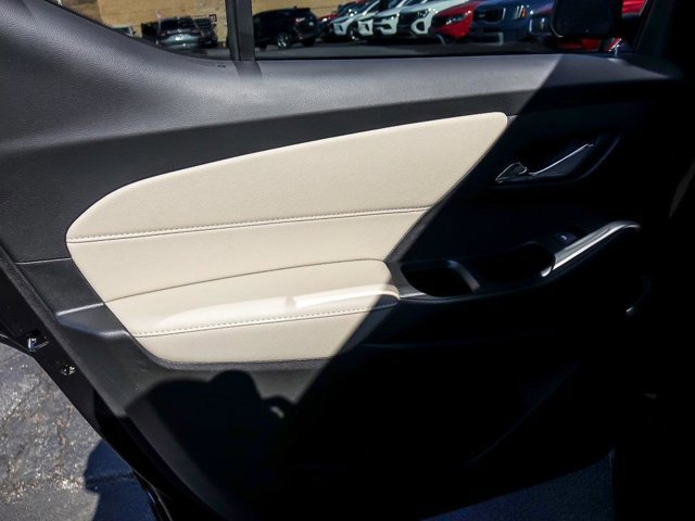 Used 2023 Chevrolet Traverse LS image 26