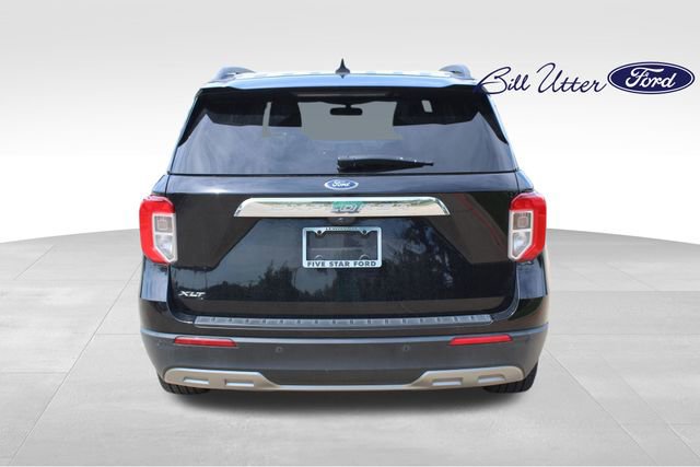 Certified 2022 Ford Explorer XLT w/ Equipment Group 202A RWD image 6