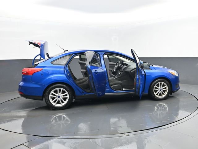 Certified 2018 Ford Focus SE w/ SE Winter Package FWD image 29