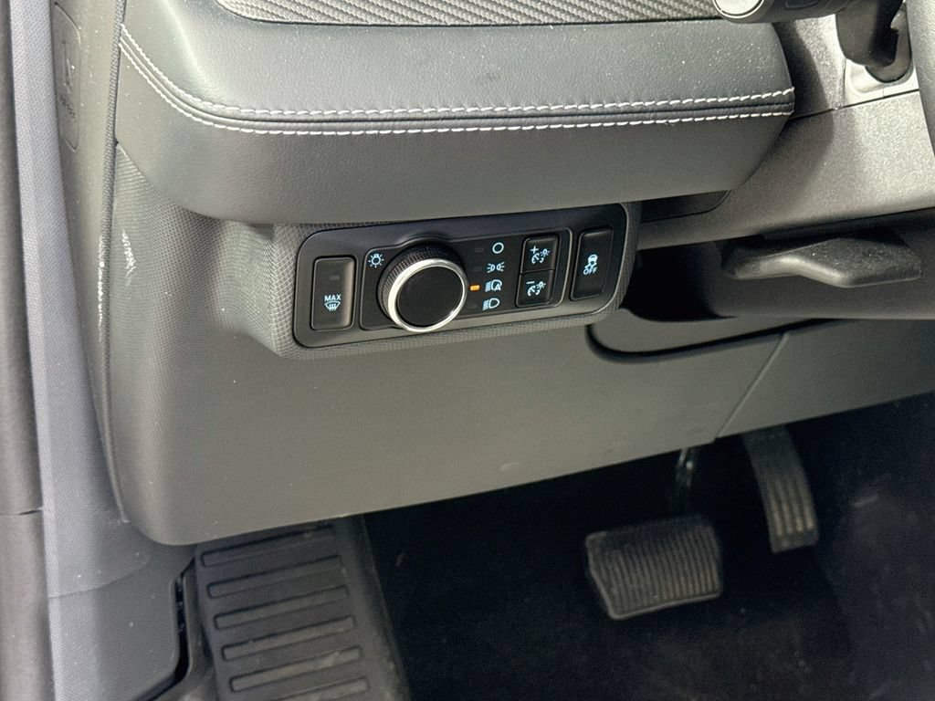 Certified 2025 Ford Mustang Mach-E Select w/ Comfort Package Lite RWD image 15