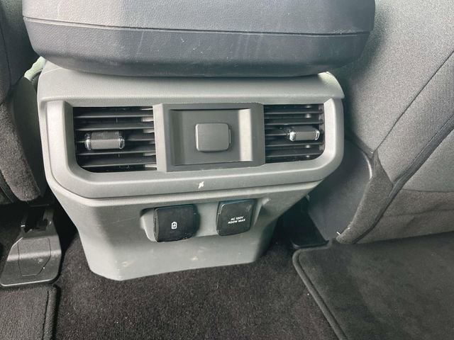 Certified 2022 Ford F150 XLT w/ Equipment Group 302A High image 18