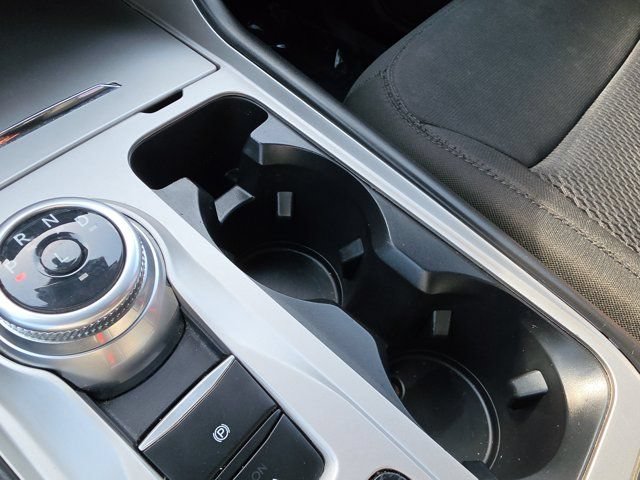 Certified 2024 Ford Explorer XLT RWD image 26