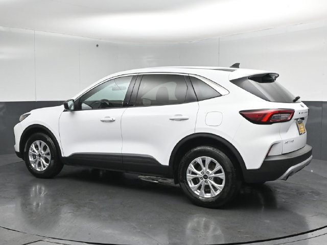 Certified 2023 Ford Escape Active w/ Tech Pack #1 AWD/4WD image 5